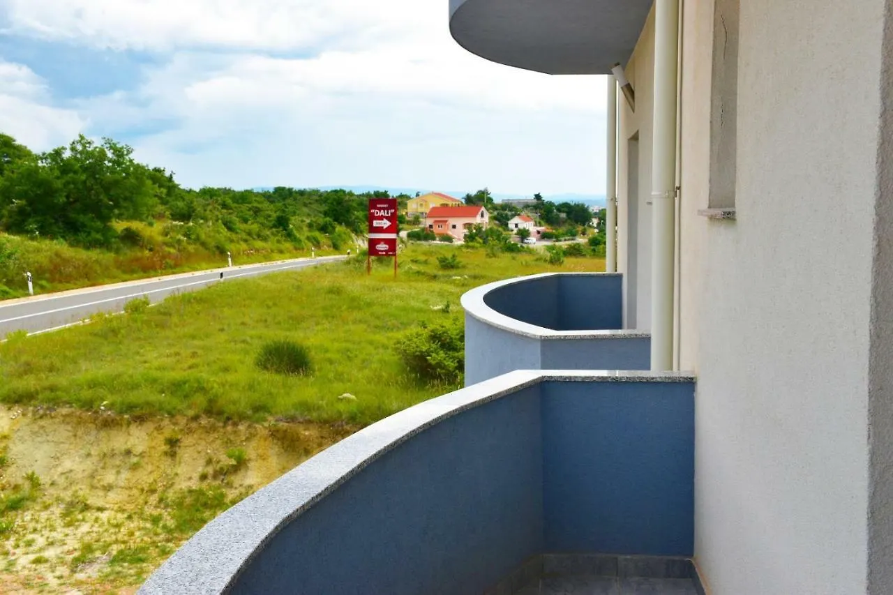 Apartmani Niko 1 Radovin Апартаменты